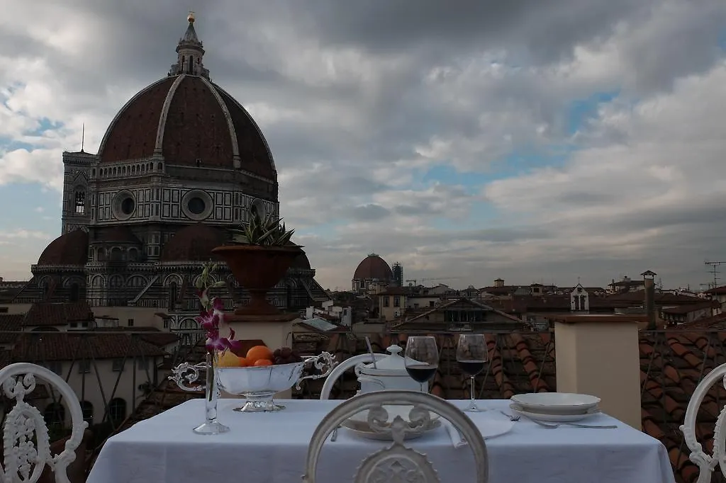 フィレンツェToccando Il Duomo Con Un Ditoアパートメント 0*, フィレンツェ